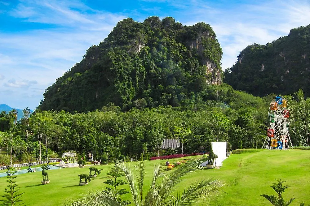 Heaven-7 Hilltop & Ocean View Hotel Krabi